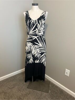 Merona Black and White Palm-Print Sleeveless Maxi Dress